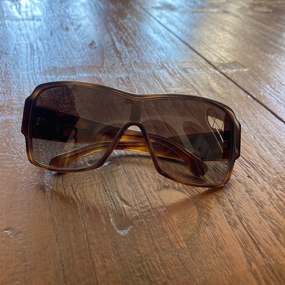 Chanel brown sunglasses